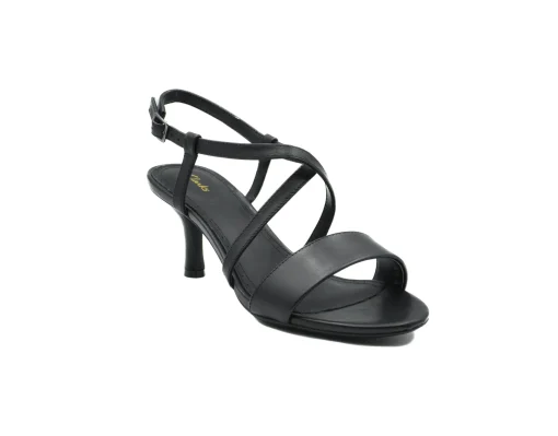 CLARKS Amali Buckle