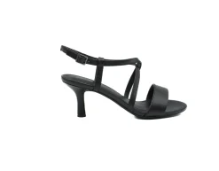 CLARKS Amali Buckle