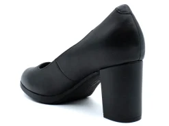 CLARKS Bayla Skip Pump