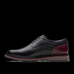 CLARKS Monahan Plain
