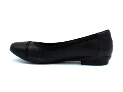 CLARKS Sara Bay Flat
