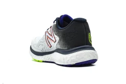 NEW BALANCE FreshFoam 680v7
