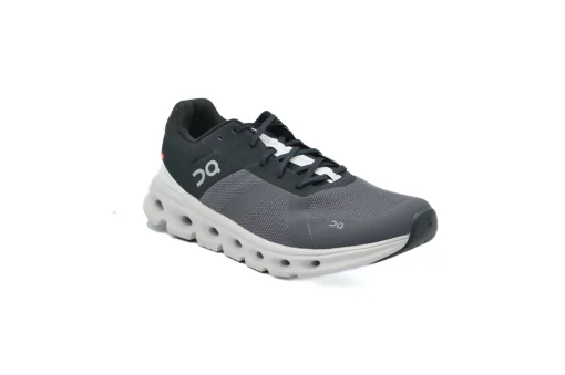 ON Cloudrunner Wide