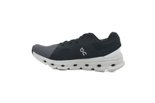 ON Cloudrunner Wide