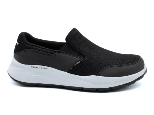 SKECHERS Relaxed Fit®: Equalizer 5.0 - Persistable