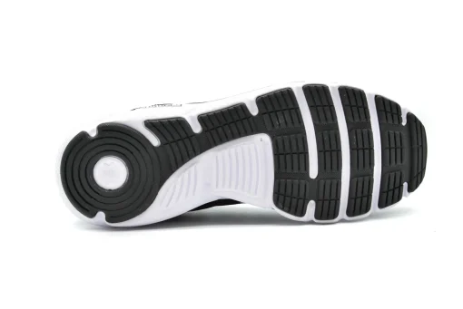 UNDER ARMOUR Charged Assert 9