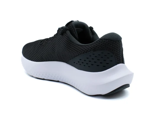 UNDER ARMOUR  Surge 4